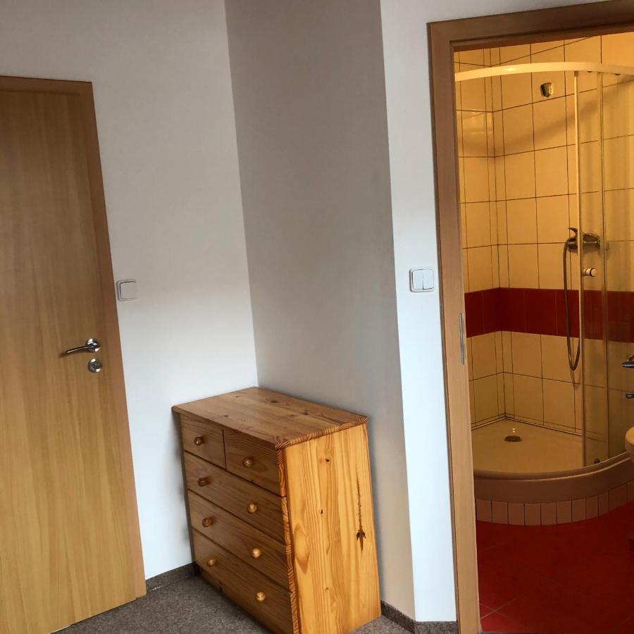 Bakin Bar Hotel Třebíč Kültér fotó