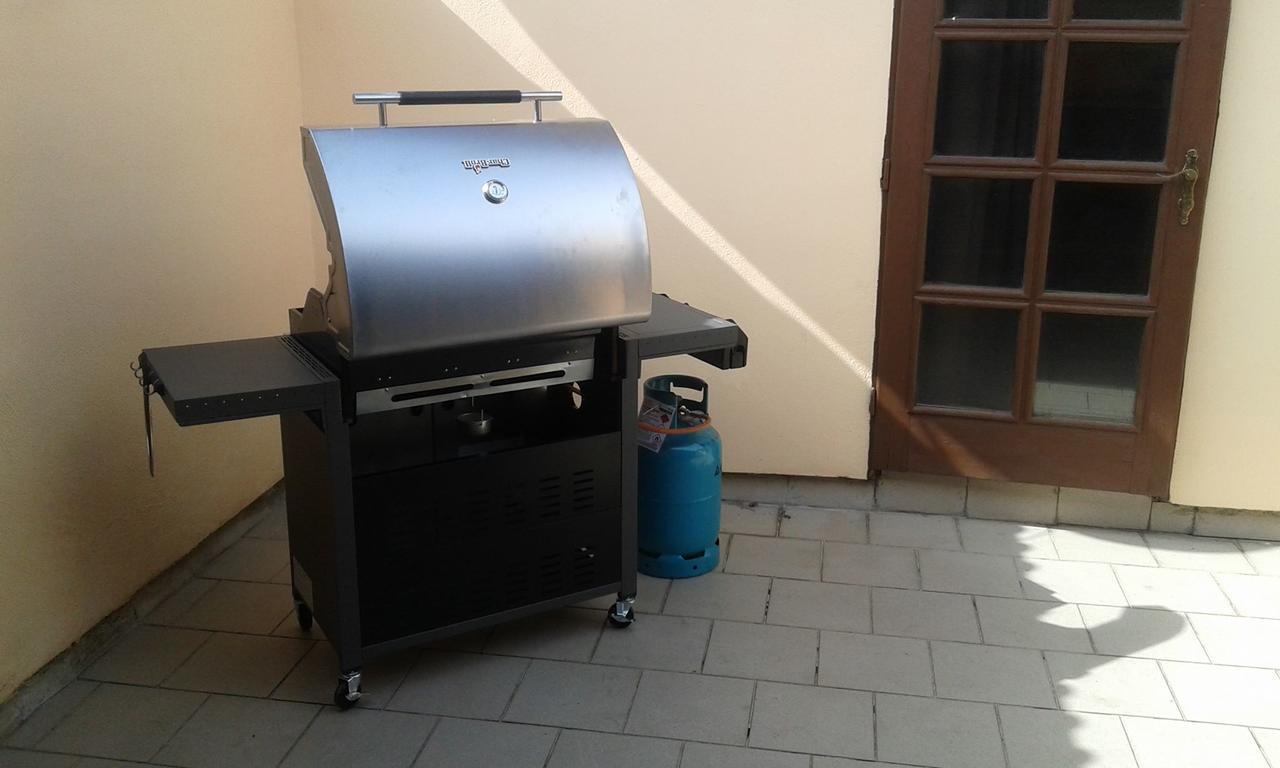 Bakin Bar Hotel Třebíč Kültér fotó